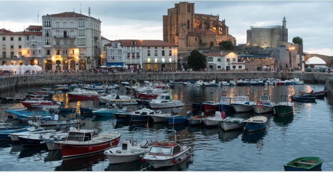 Jmca Hotel Castro Urdiales Luaran gambar